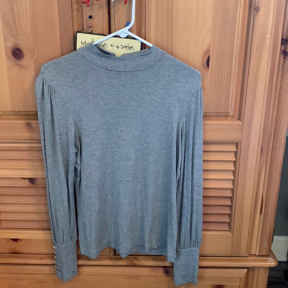 BANANA REPUBLIC GRAY TURTLE NECK SUPER SILKY FEEL